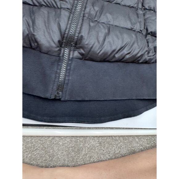 Athleta Insulated Black Hooded Jacket Medium - Picture 3 of 7